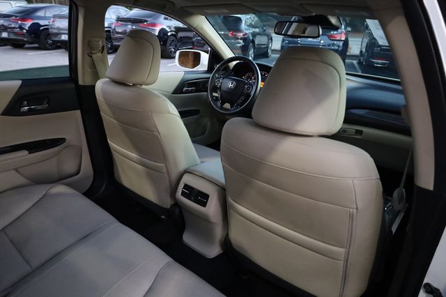 2017 Honda Accord Sedan Touring Automatic - 22811957 - 21
