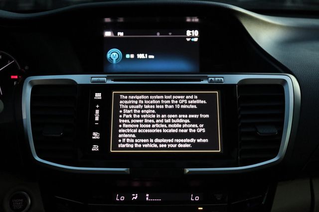 2017 Honda Accord Sedan Touring Automatic - 22811957 - 34