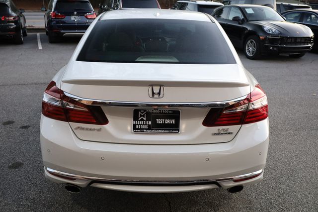 2017 Honda Accord Sedan Touring Automatic - 22811957 - 8