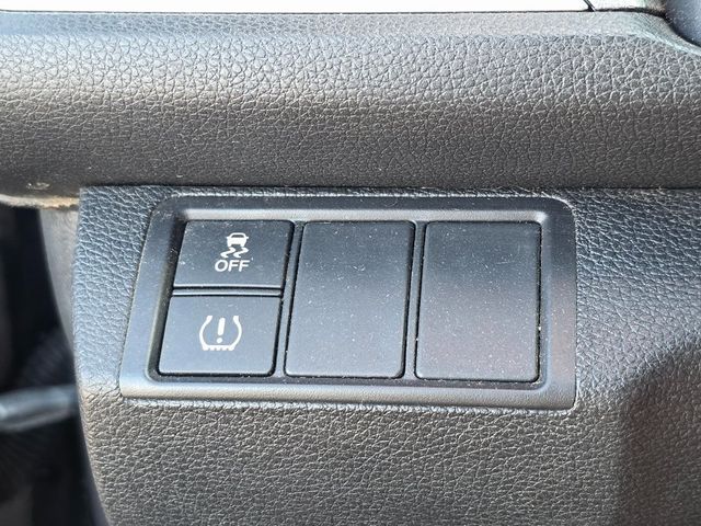 2017 Honda Civic Coupe LX-P CVT - 22941371 - 32