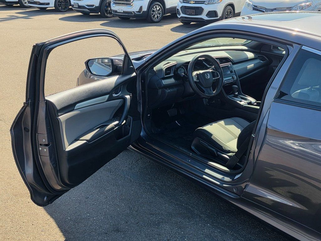 2017 Honda Civic Coupe LX-P CVT - 22941371 - 33