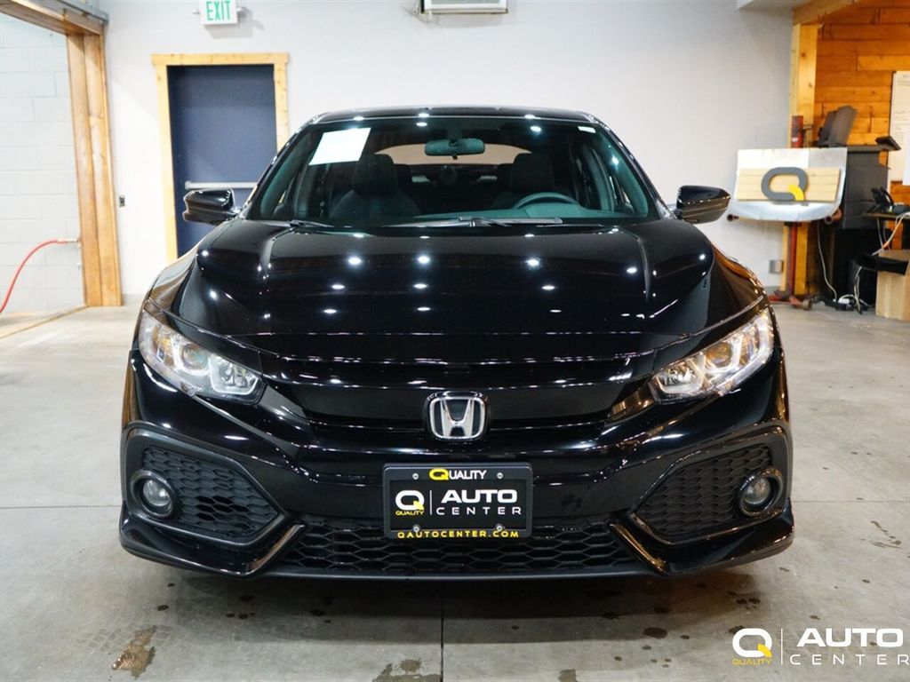 2017 Honda Civic Hatchback EX CVT - 22732813 - 1