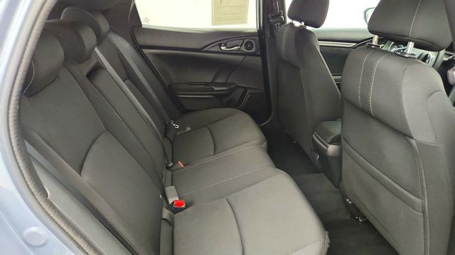 2017 Honda Civic Hatchback EX CVT - 23028927 - 21