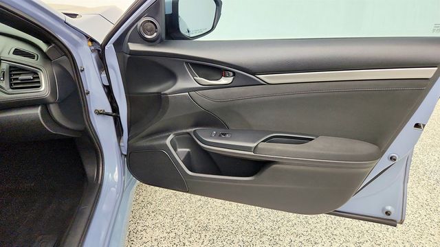 2017 Honda Civic Hatchback EX CVT - 23028927 - 24