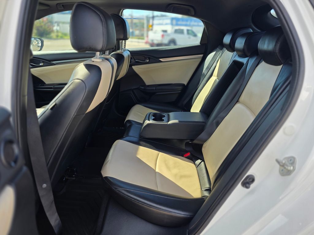 2017 Honda Civic Hatchback EX-L - 22989496 - 16