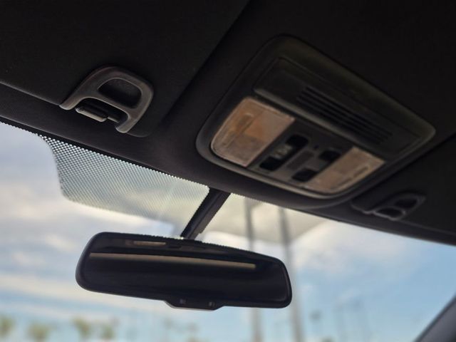 2017 Honda Civic Hatchback EX-L - 22989496 - 32