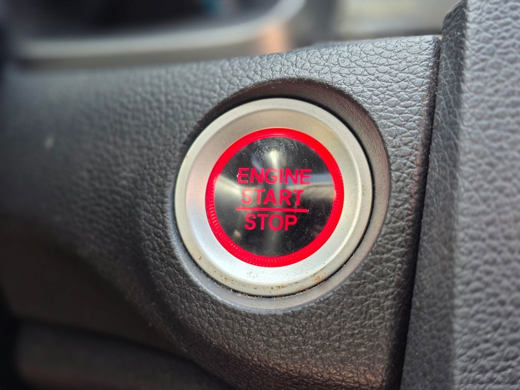 2017 Honda Civic Hatchback EX-L - 22989496 - 35