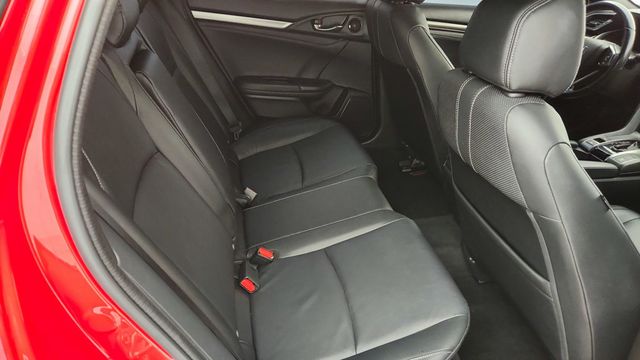 2017 Honda Civic Hatchback EX-L CVT w/Navigation - 22948557 - 22