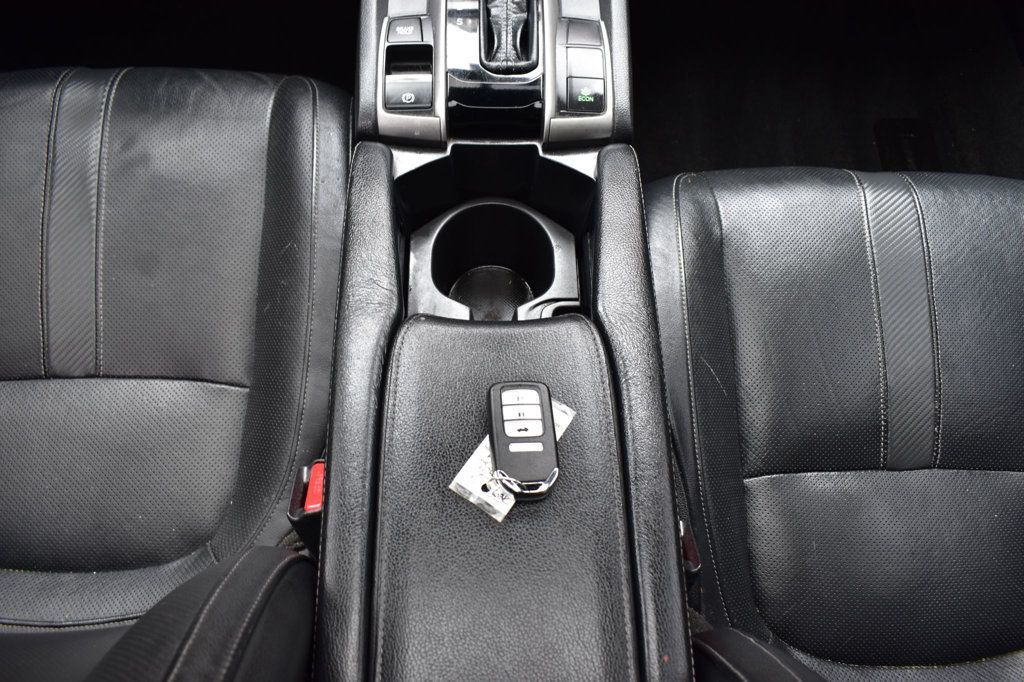 2017 Honda Civic Hatchback EX-L CVT w/Navigation/Honda Sensing - 23088018 - 26