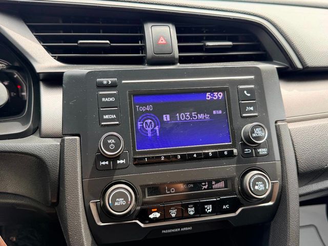 2017 Honda Civic Hatchback LX CVT - 23032549 - 28