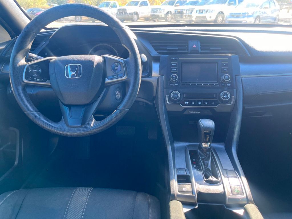 2017 Honda Civic Hatchback LX CVT - 22235998 - 28
