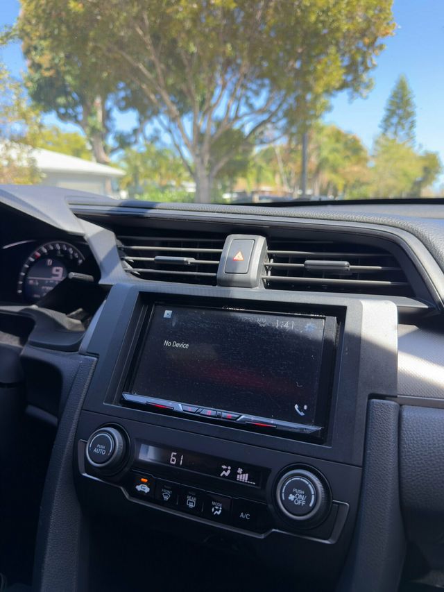 2017 Honda Civic Hatchback LX - Modified - 23014382 - 13