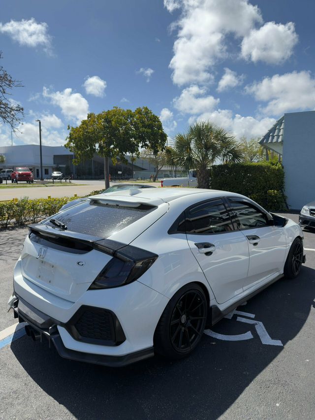 2017 Honda Civic Hatchback LX - Modified - 23014382 - 3