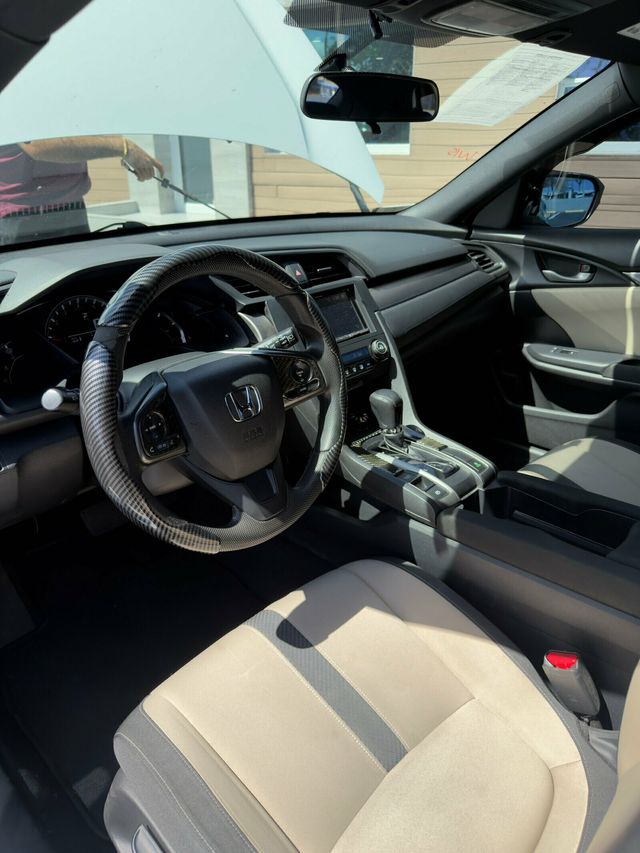 2017 Honda Civic Hatchback LX - Modified - 23014382 - 5