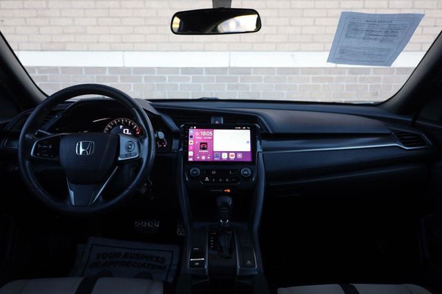 2017 Honda Civic Hatchback Sport - 23097620 - 28