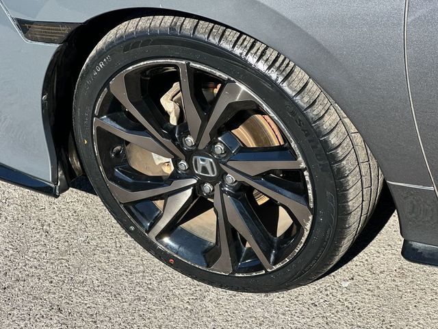 2017 Honda Civic Hatchback Sport CVT - 22959118 - 10