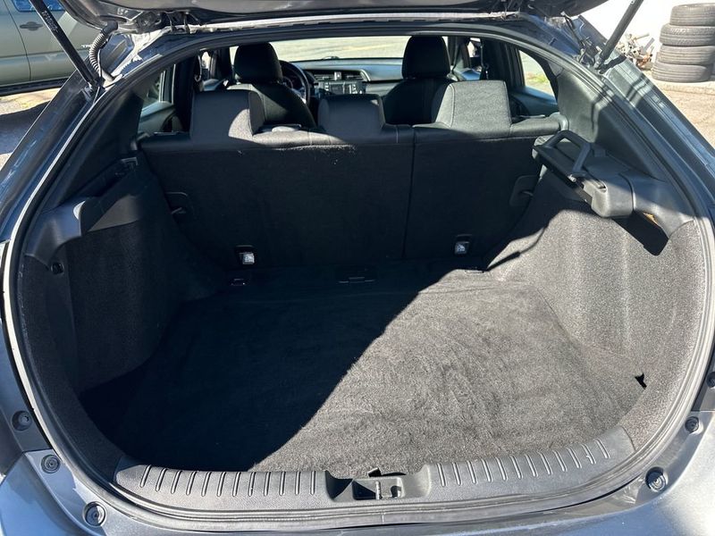 2017 Honda Civic Hatchback Sport CVT - 22959118 - 18