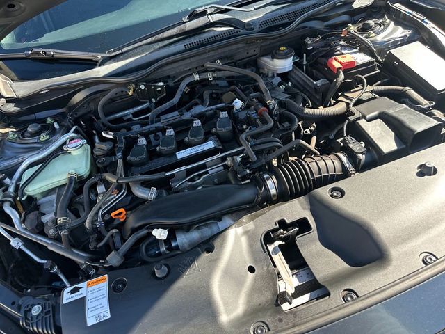 2017 Honda Civic Hatchback Sport CVT - 22959118 - 19