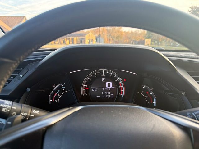 2017 Honda Civic Hatchback Sport CVT - 22946159 - 18