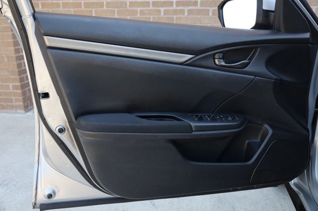 2017 Honda Civic Hatchback Sport CVT - 22947446 - 17