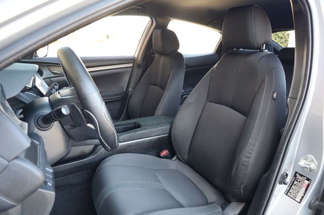 2017 Honda Civic Hatchback Sport CVT - 22947446 - 20