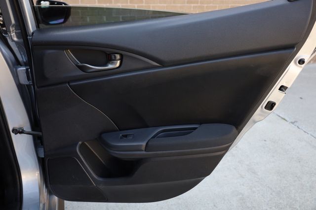 2017 Honda Civic Hatchback Sport CVT - 22947446 - 25