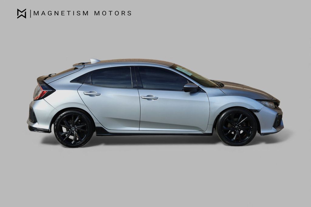 2017 Honda Civic Hatchback Sport photo 3