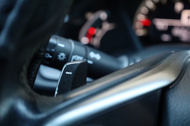 2017 Honda Civic Hatchback Sport CVT - 22947446 - 37