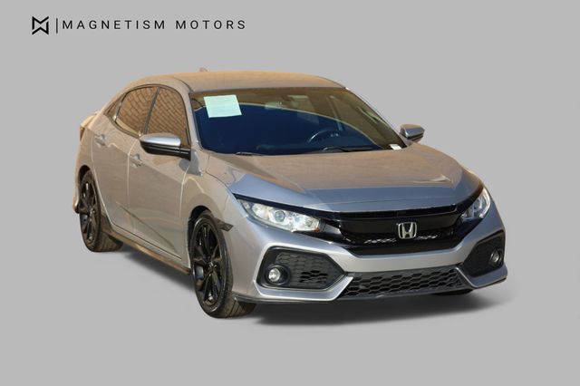 2017 Honda Civic Hatchback Sport CVT - 22947446 - 5