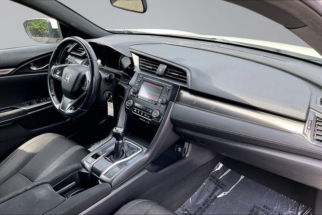 2017 Honda Civic Hatchback Sport Manual - 23057601 - 11