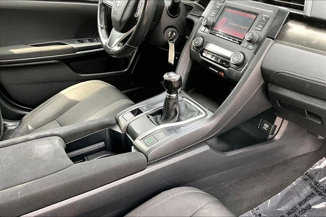 2017 Honda Civic Hatchback Sport Manual - 23057601 - 30