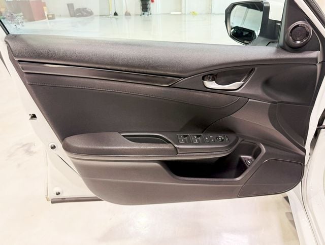2017 Honda Civic Sedan EX CVT - 22899552 - 26
