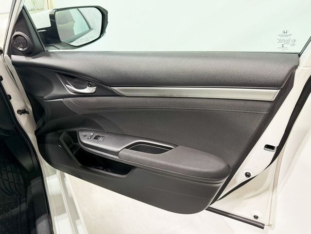 2017 Honda Civic Sedan EX CVT - 22899552 - 36