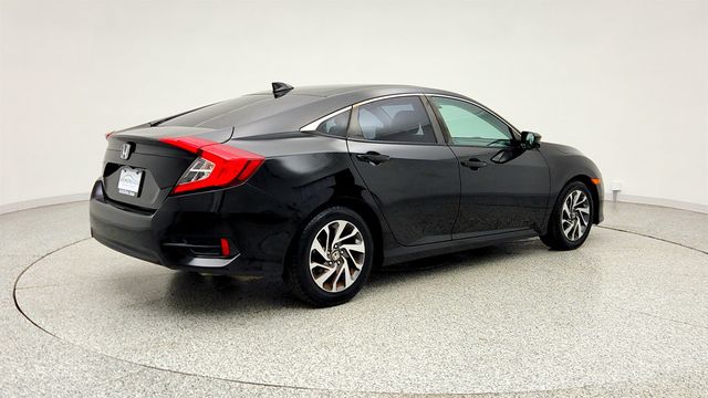 2017 Honda Civic Sedan EX CVT - 23016211 - 4