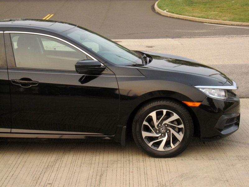 2017 Honda Civic EX photo 10