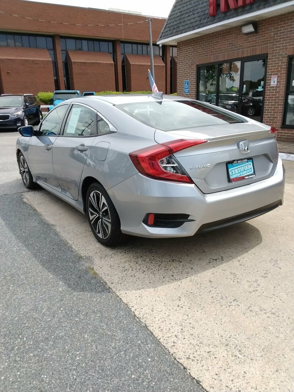 2017 Honda Civic EX-T photo 2
