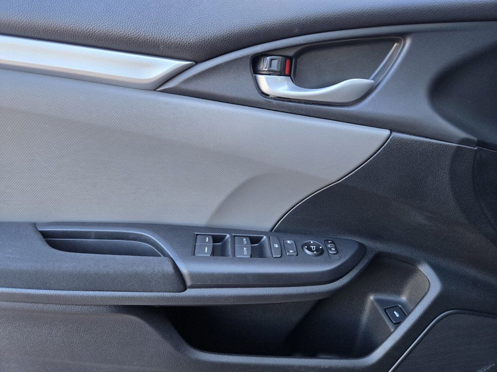 2017 Honda Civic Sedan LX CVT - 22963551 - 14