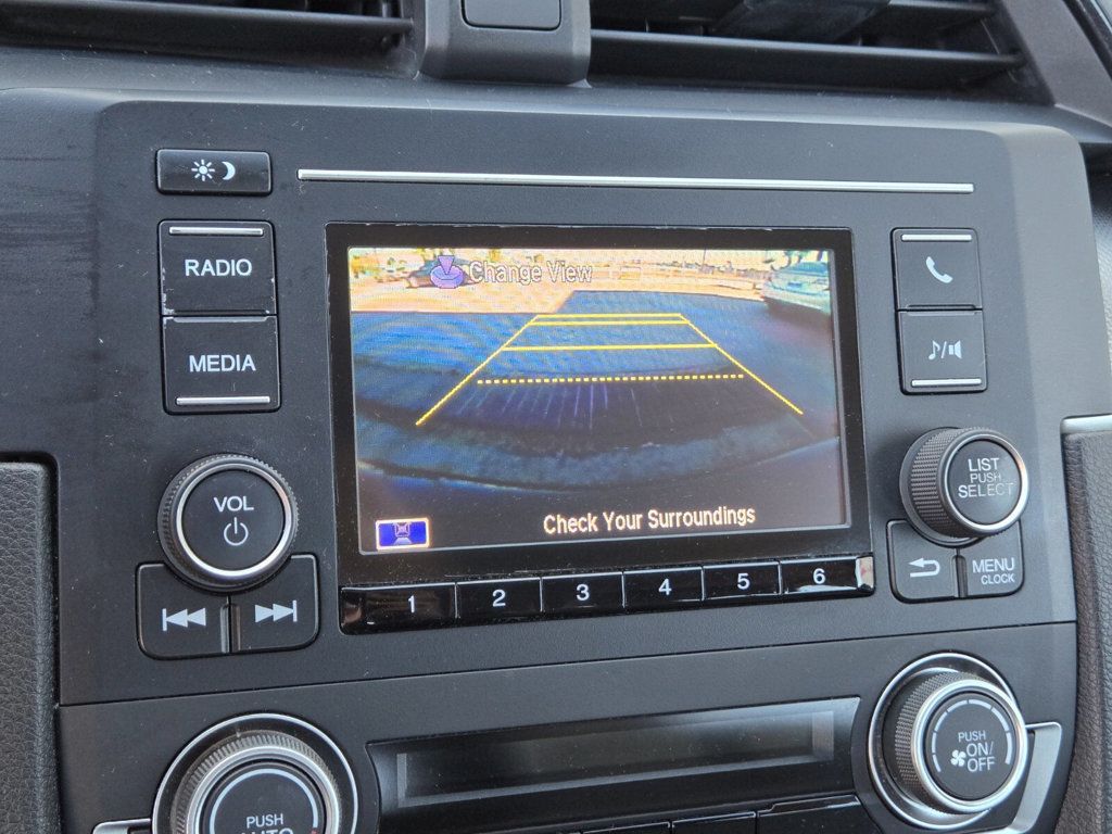 2017 Honda Civic Sedan LX CVT - 22963551 - 18