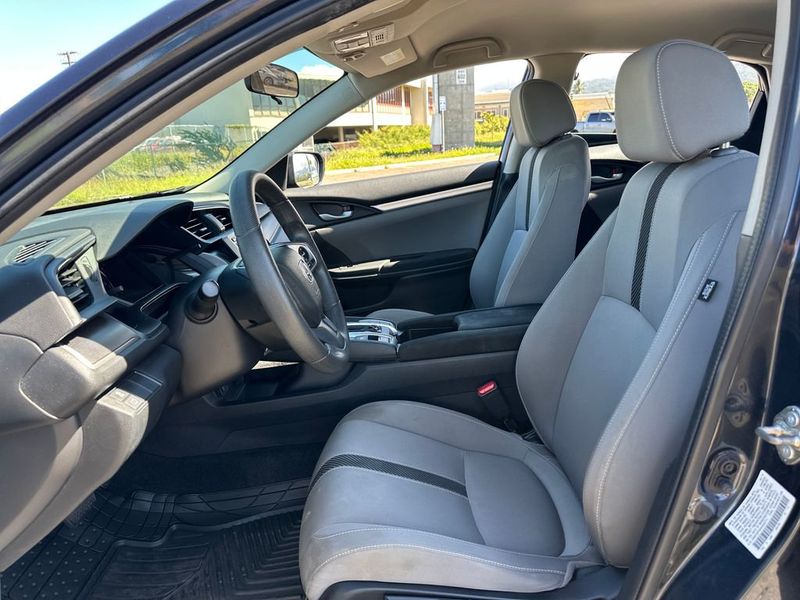 2017 Honda Civic Sedan LX CVT - 23023335 - 11