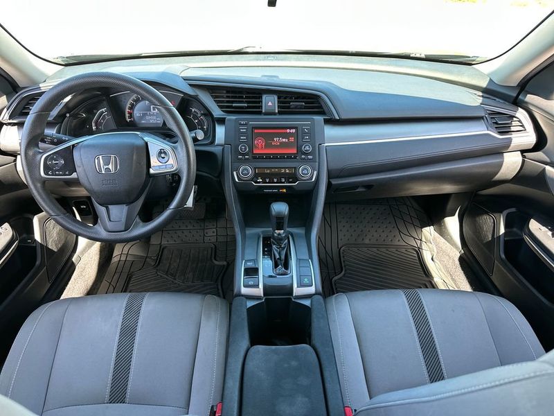 2017 Honda Civic Sedan LX CVT - 23023335 - 12