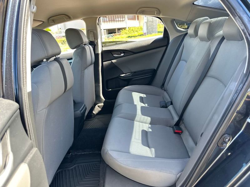 2017 Honda Civic Sedan LX CVT - 23023335 - 17