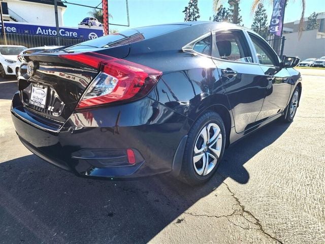 2017 Honda Civic Sedan LX CVT - 22751163 - 11