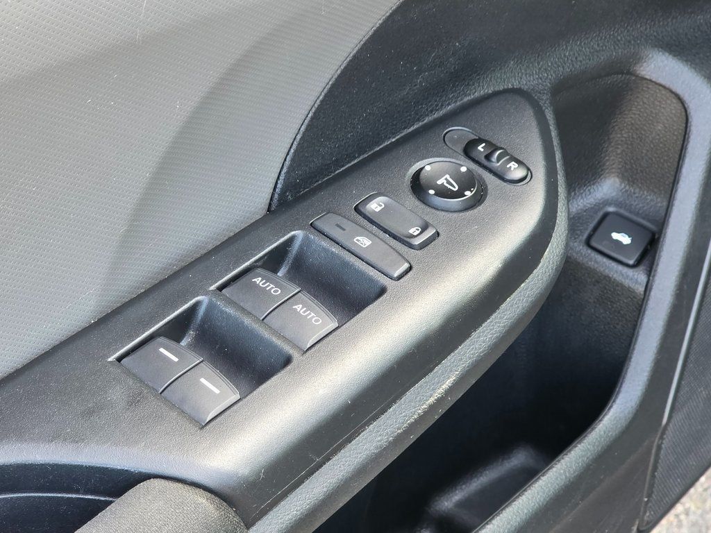2017 Honda Civic Sedan LX CVT - 22960487 - 14