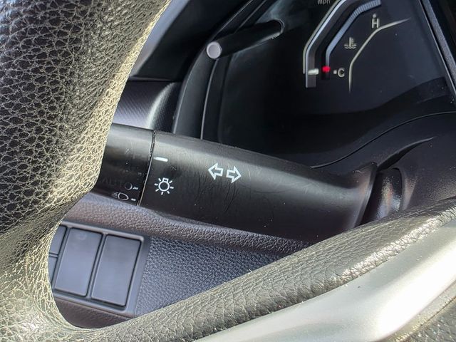 2017 Honda Civic Sedan LX CVT - 22960487 - 25