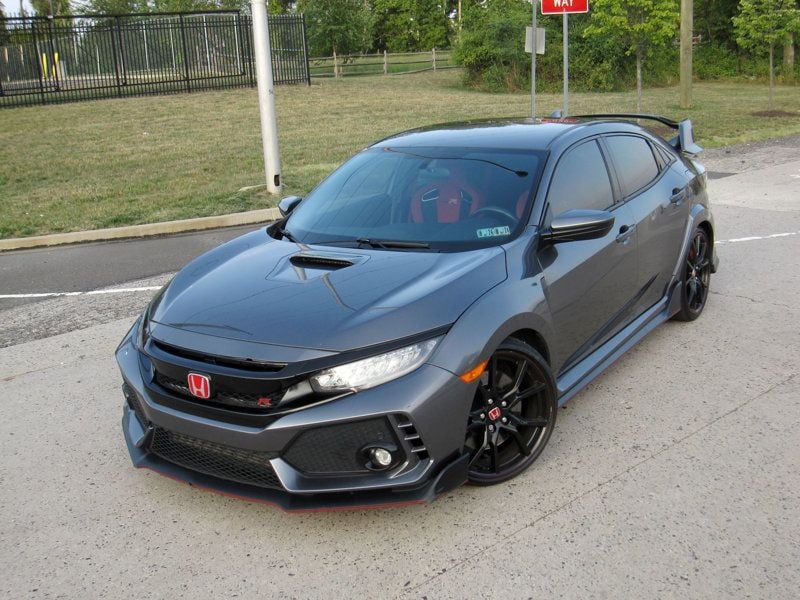 2017 Honda Civic Type R Touring Manual - 22539763 - 3