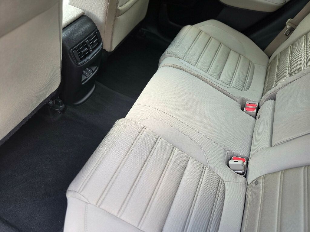 2017 Honda CR-V EX photo 13