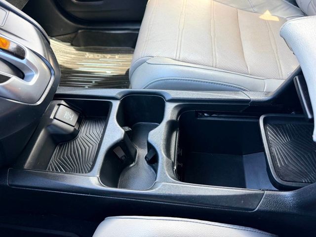 2017 Honda CR-V EX-L AWD - 23025735 - 37