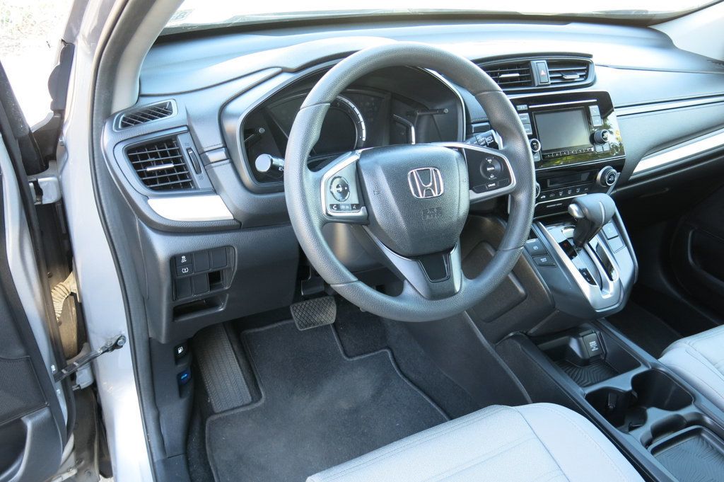 2017 Honda CR-V LX 2WD - 22926808 - 10