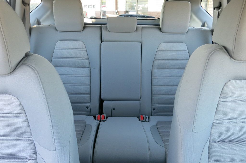 2017 Honda CR-V LX 2WD - 22926808 - 17