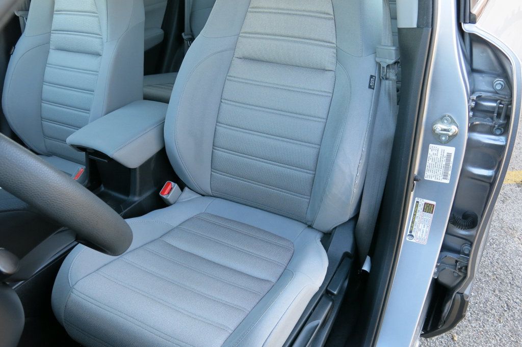 2017 Honda CR-V LX 2WD - 22926808 - 40